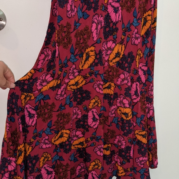 Vibrant dress - Picture 3 of 4